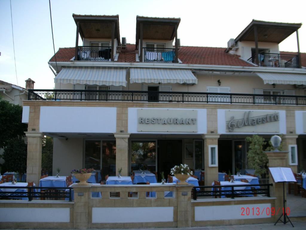 Montes Apartments & Studios Alykanas  Exterior photo